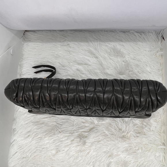 Miu miu Fold over crossbody bag - Picture 6 of 9